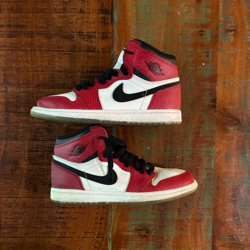 Air Jordan 1 Retro High OG "Origin Story” kids size 3y